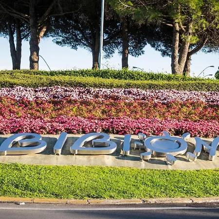 Daire Lovely Flat With Private Garden Next To The Bibione
